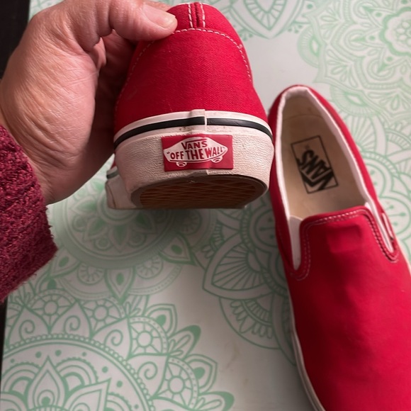 Red slip on Vans - Picture 3 of 4